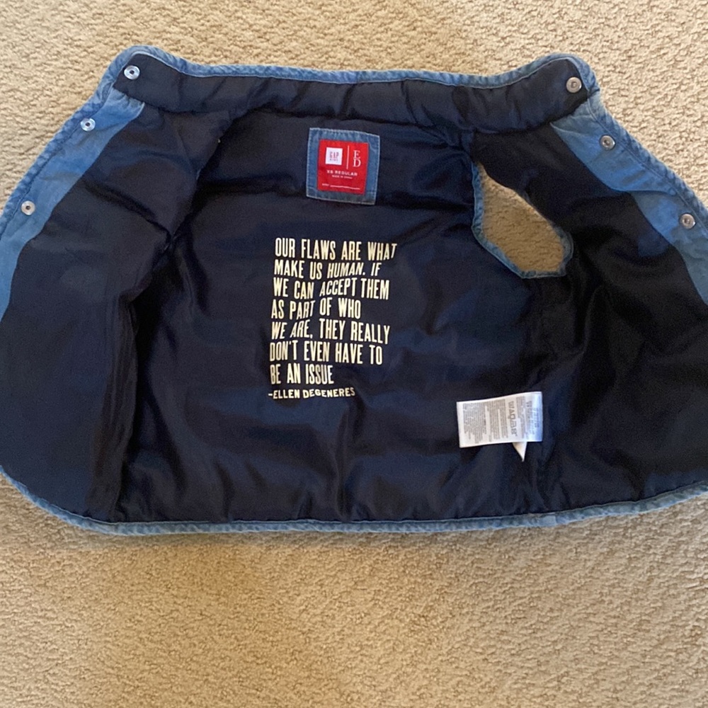 GAP Denim Puffer Vest - Picture 3 of 5